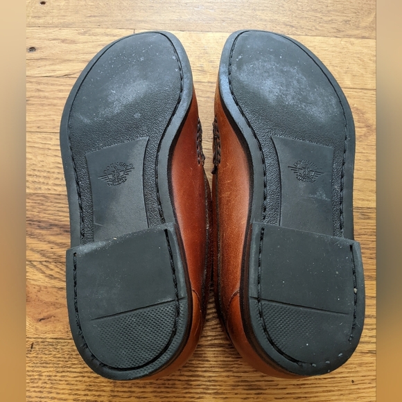 Dockers Classic Leather Loafers - Picture 2 of 7